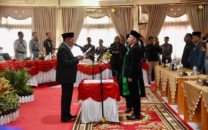 Pengambilan sumpah/janji anggota DPRD PAW Kabupaten Padang Pariaman, Herru Septiadinata, SE, Senin (7/8/2023) kemaren
